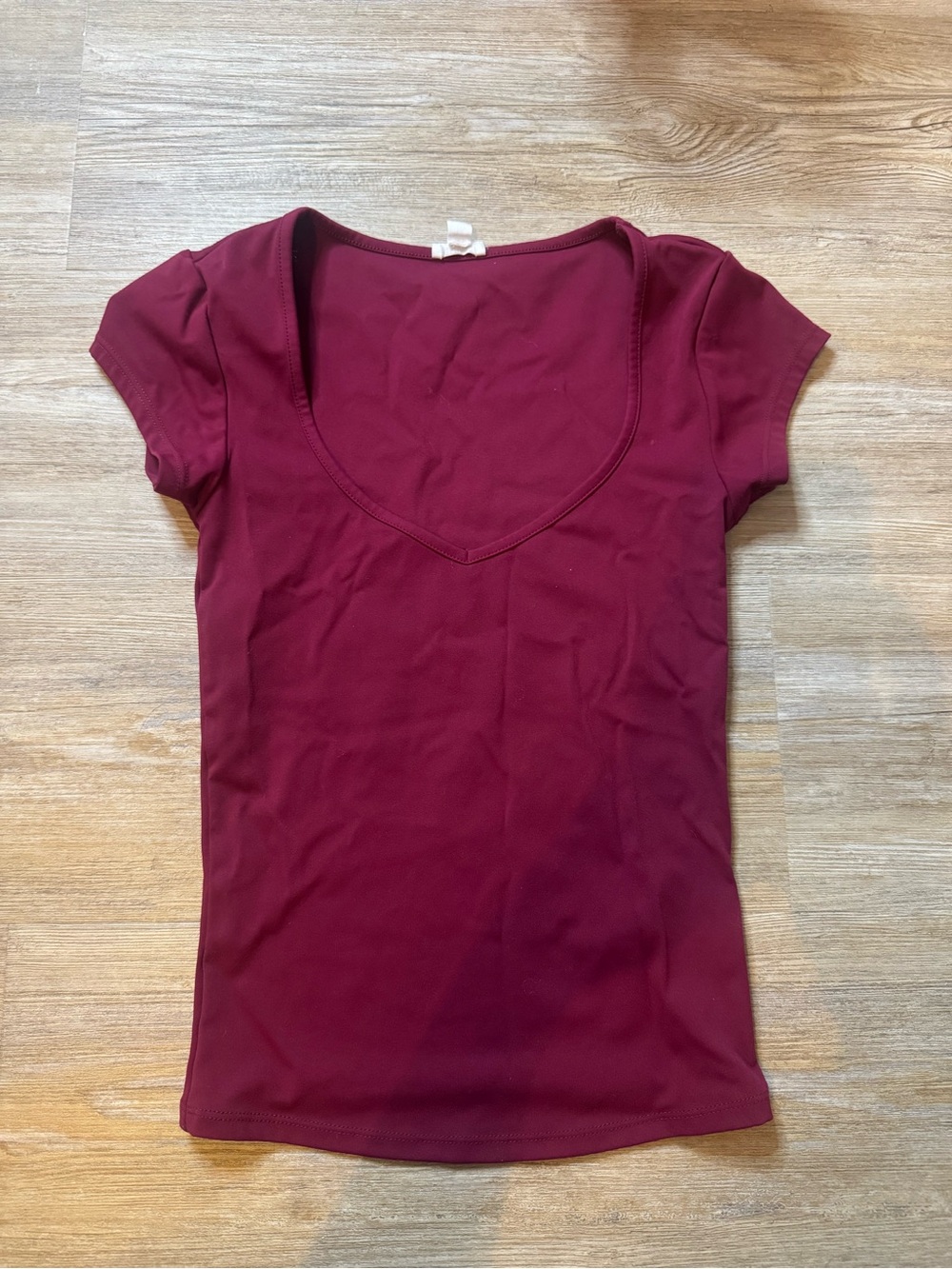 Garage Sour Cherry Sweetheart Short Sleeve Top